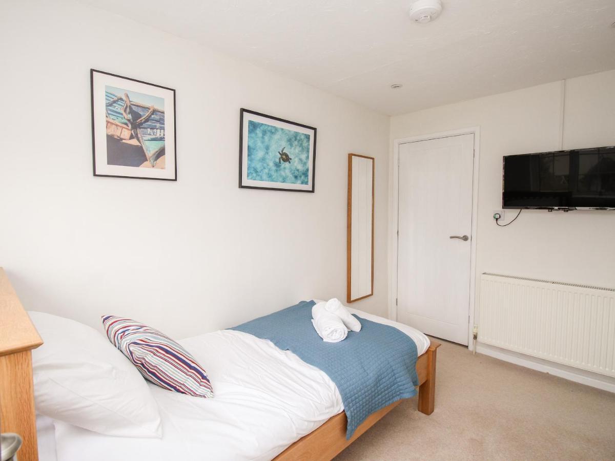 White Cottage Bere Regis Exterior photo